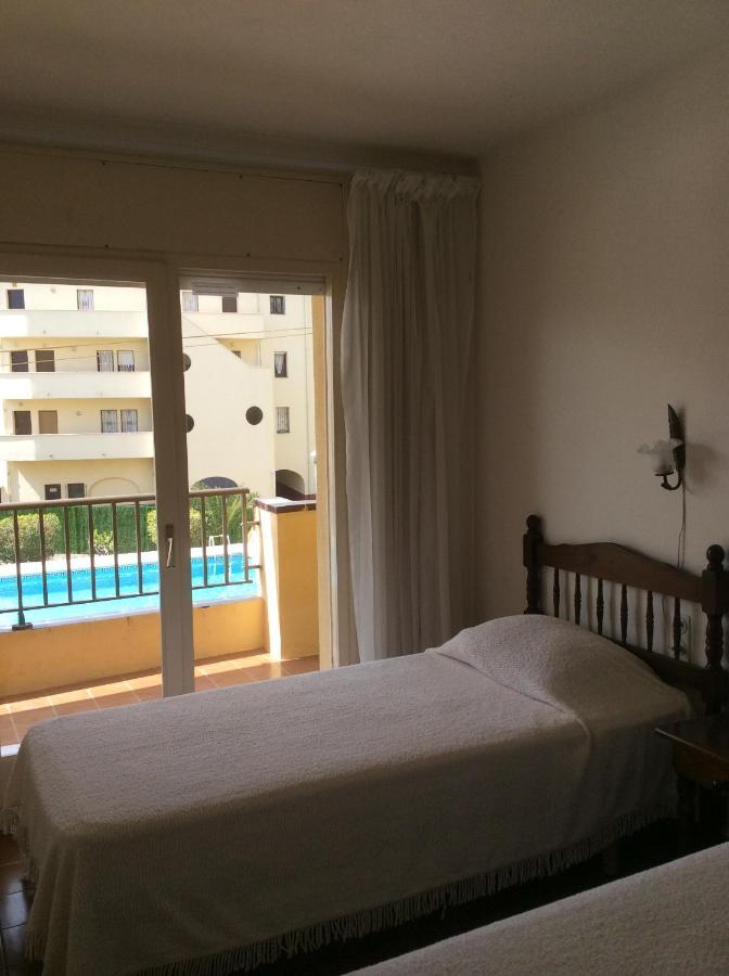 Mar Blau L'Escala Apartment Стая снимка