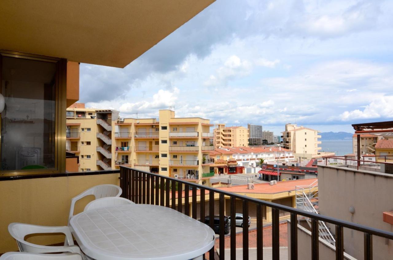 Mar Blau L'Escala Apartment Екстериор снимка