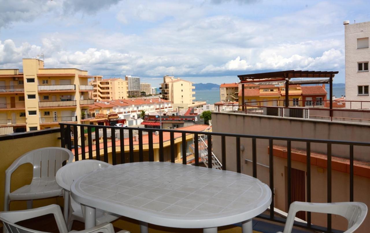 Mar Blau L'Escala Apartment Екстериор снимка